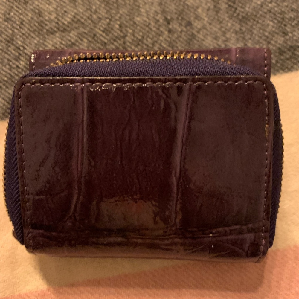 Kate Spade Purple Leather Wallet Luxurious Design - Picture 8 of 8